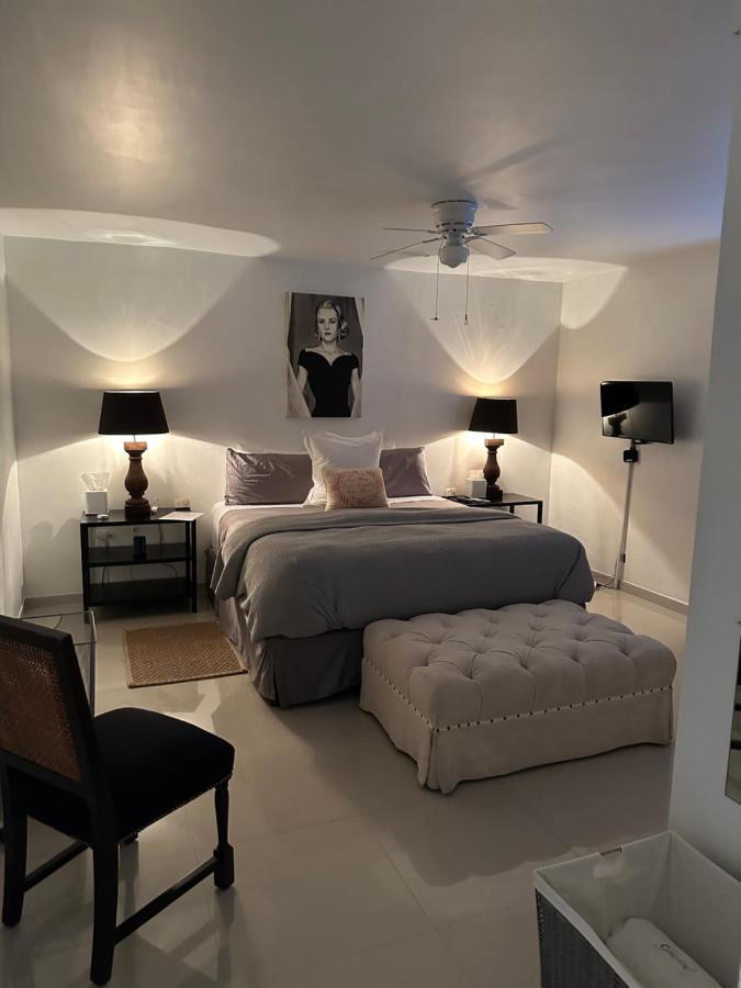 Pied-A-Terre Center Of Tijuana Apartman Kültér fotó